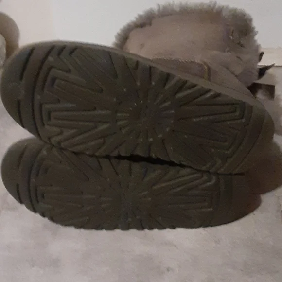UGG  boots  size  3 de nina - Picture 6 of 6